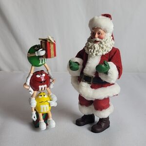Department 56 Possible Dreams Clothique Santa's M&M's Helpers 800638